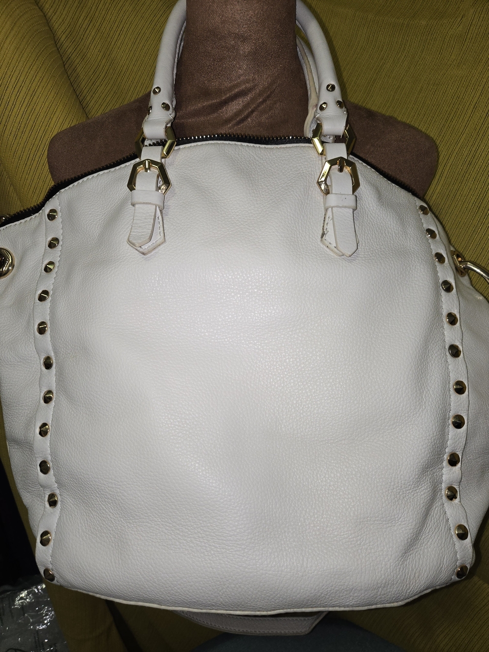 orYANY Lrg White Leather Stud-Trim Shoulder/Crossbody Bag with Gold Hardware EUC